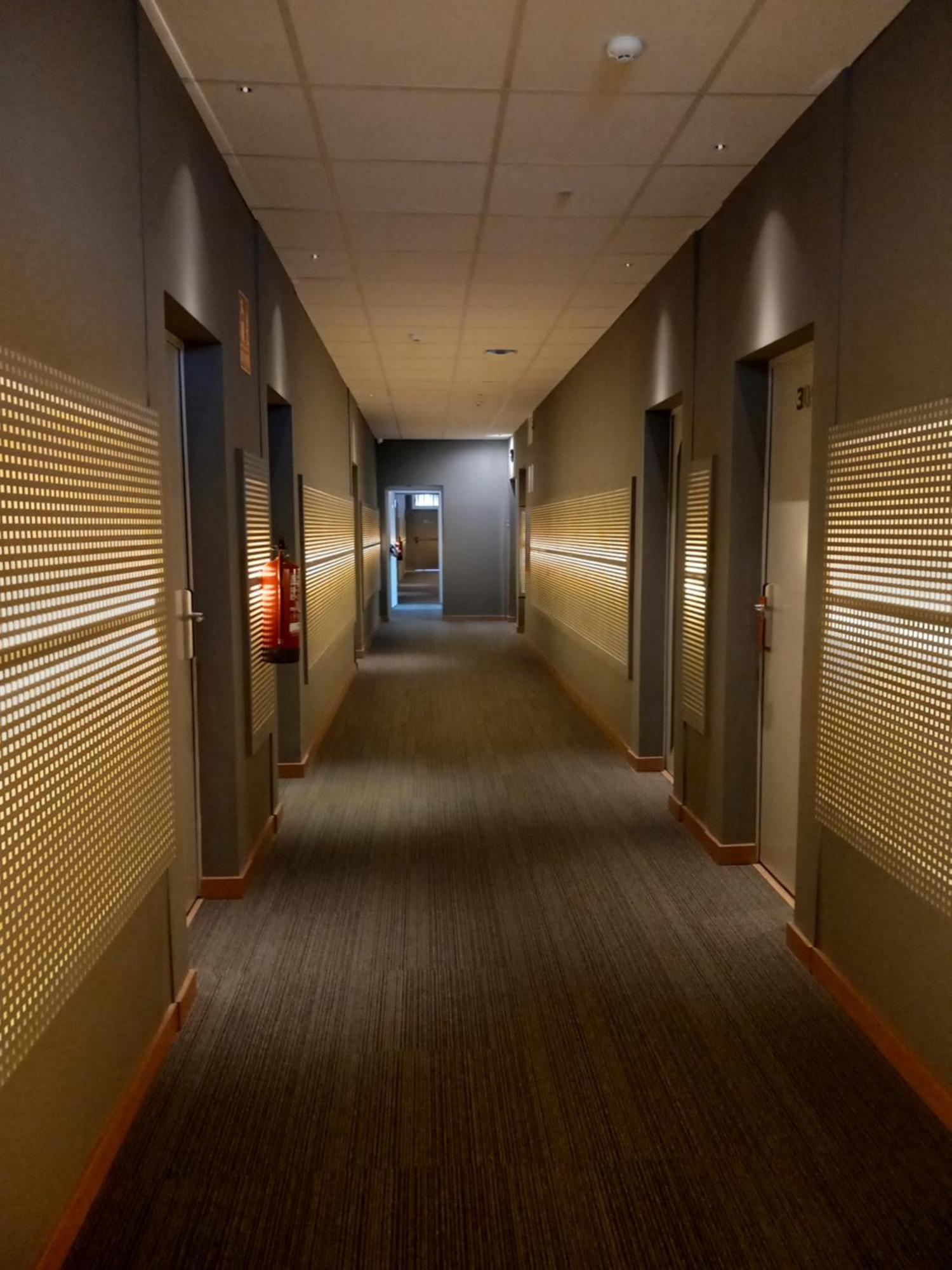Aparthotel Montcada Екстер'єр фото