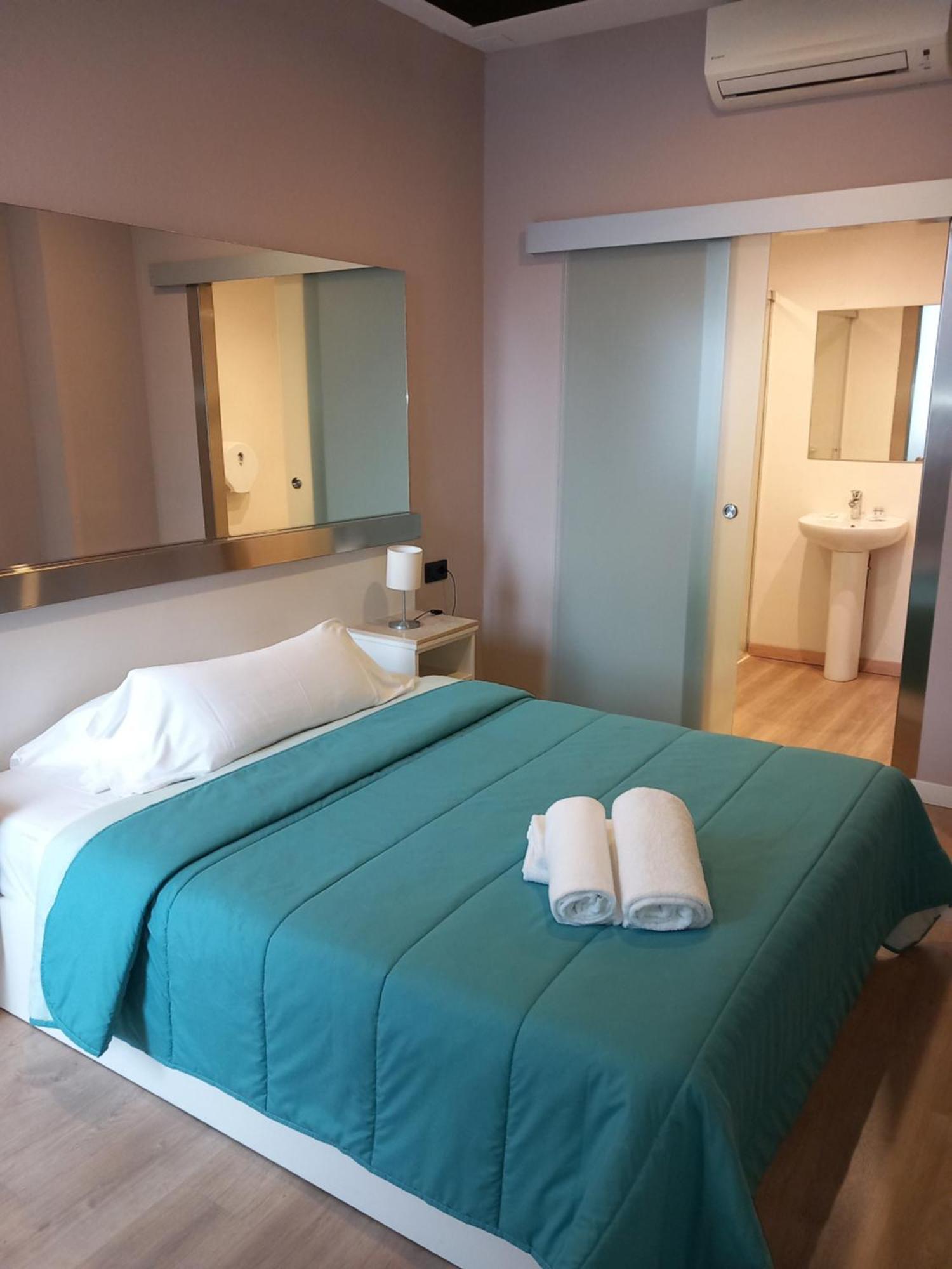 Aparthotel Montcada Екстер'єр фото